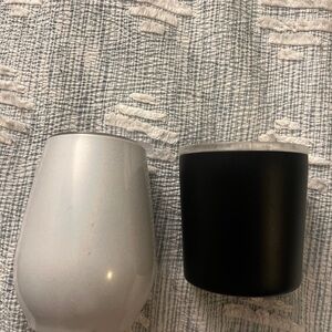 Black and White Tumbler Set